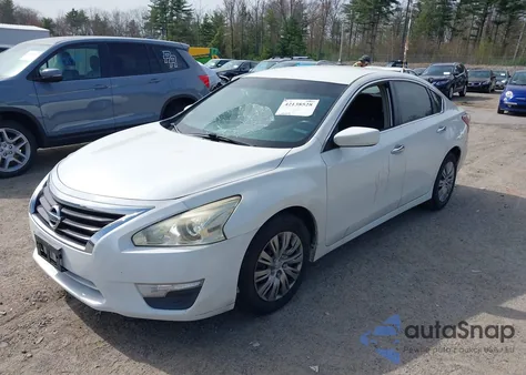 2013 Nissan Altima 2.5 z USA, uszkodzony, nr VIN 1N4AL3AP3DC293394